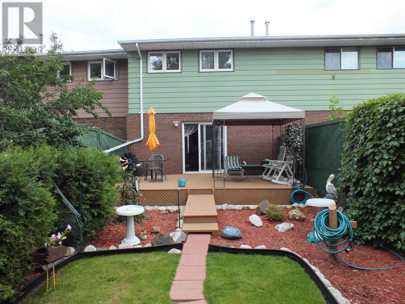 394 Brant ST - 32