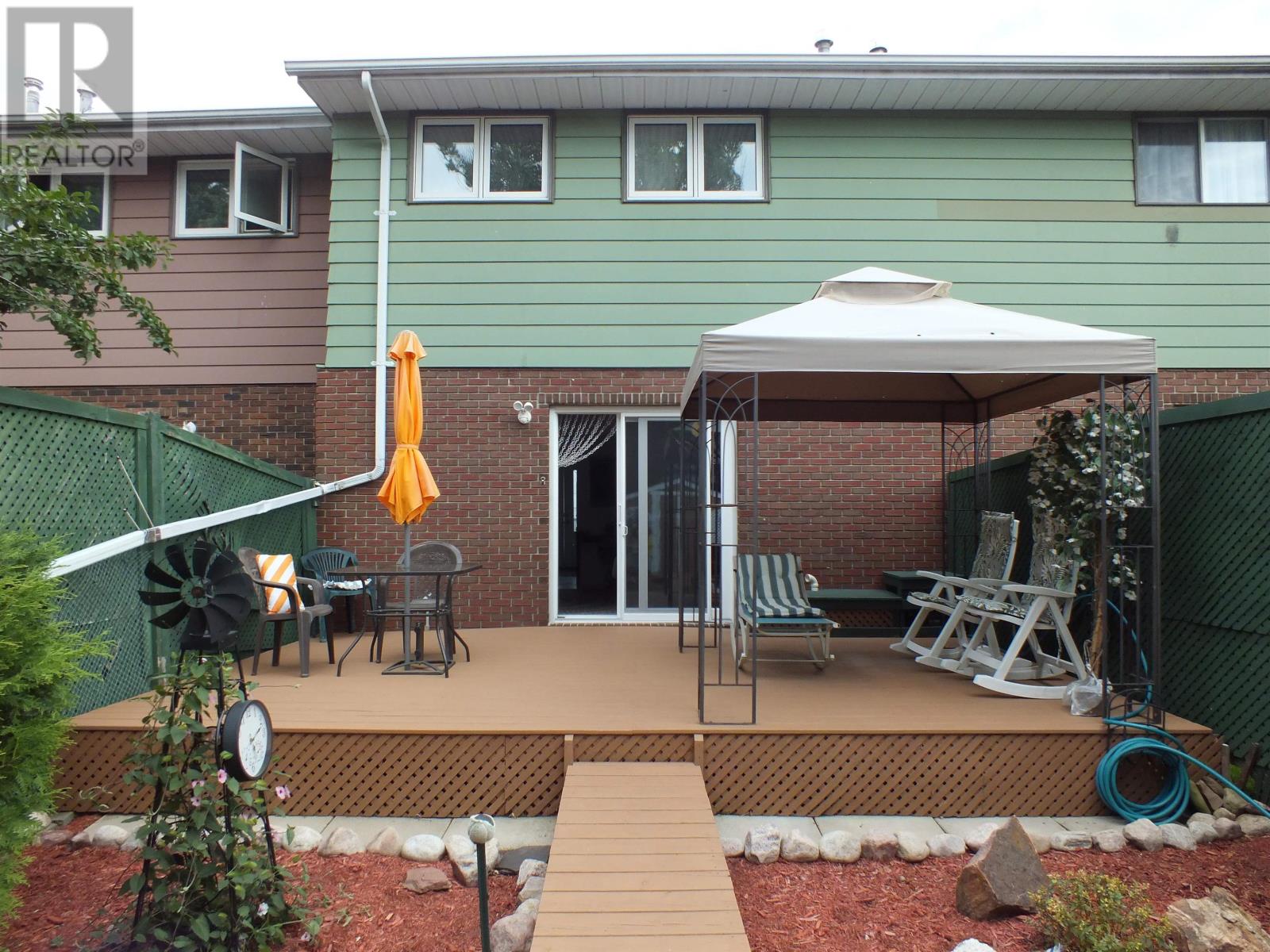 394 Brant ST - Image 33