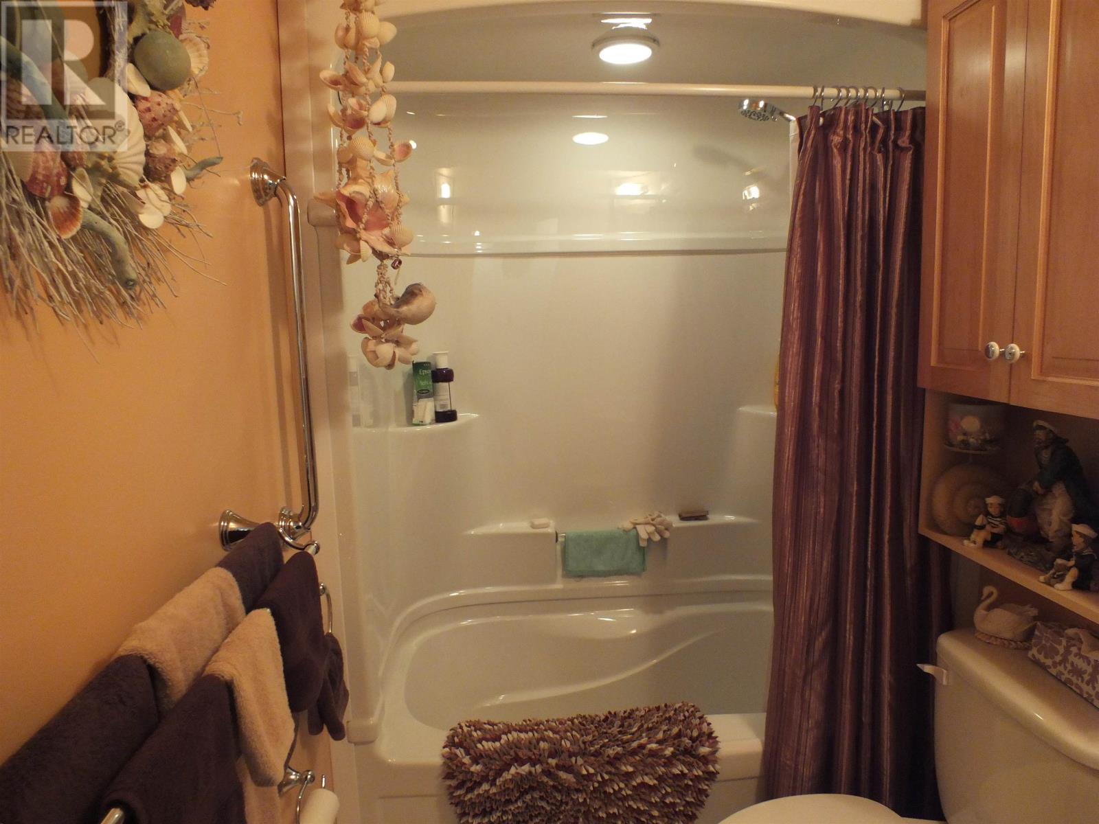 394 Brant ST - 17