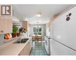 212 899 Darwin Ave, Saanich, BC V8X2X7 Photo 10