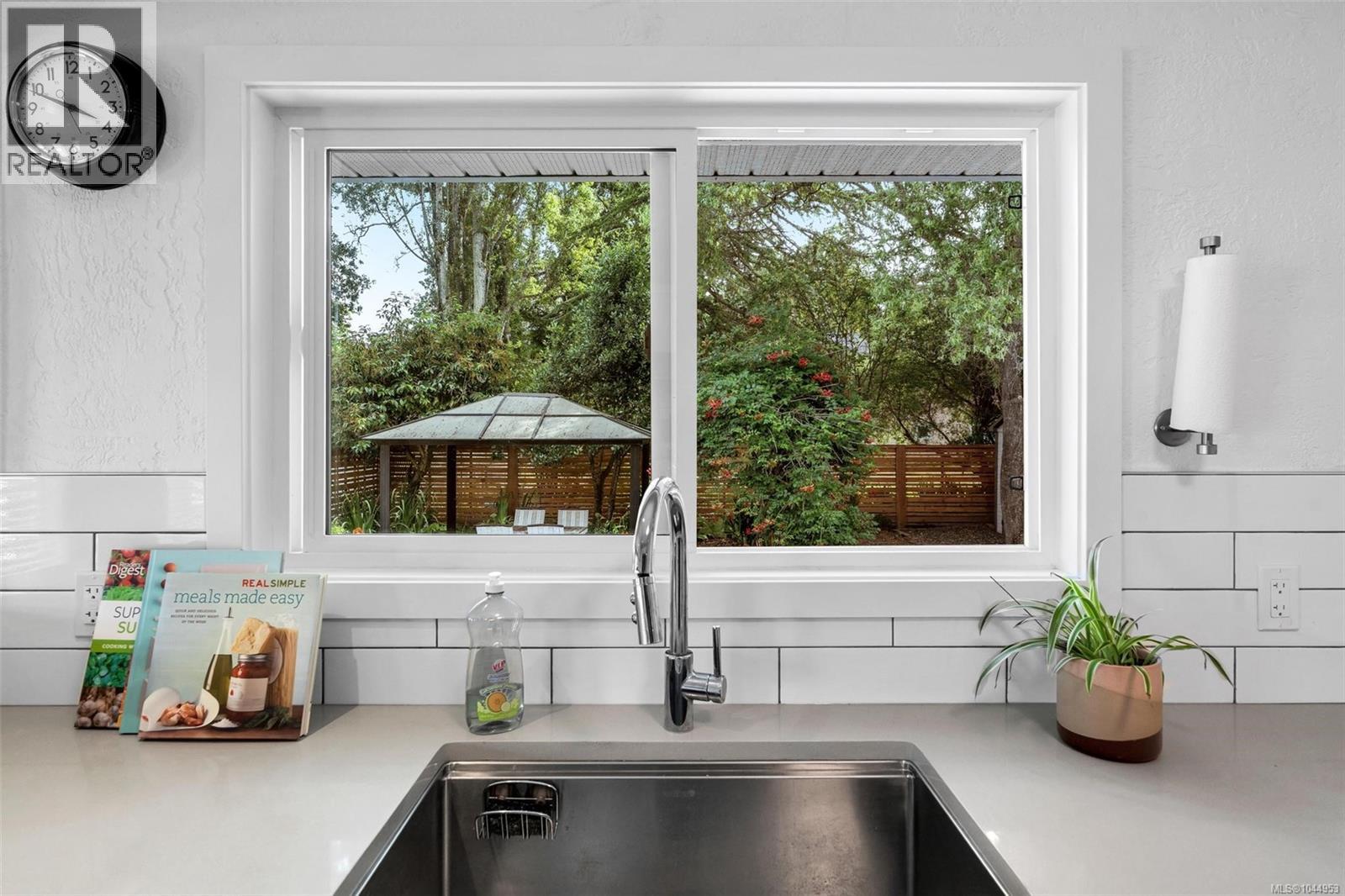 1685 Midgard Ave - Image 17