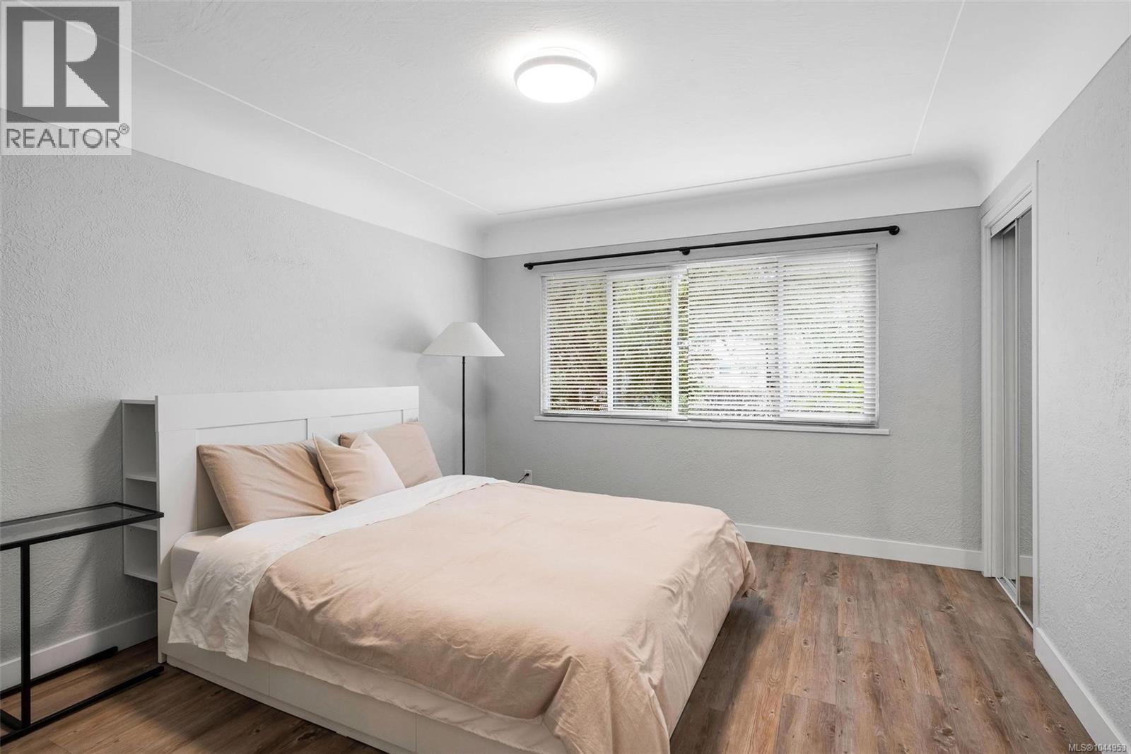 1685 Midgard Ave - Image 28