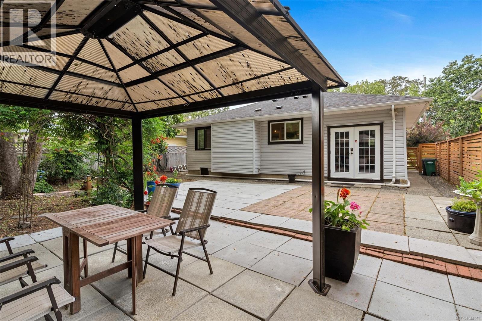 1685 Midgard Ave - Image 32