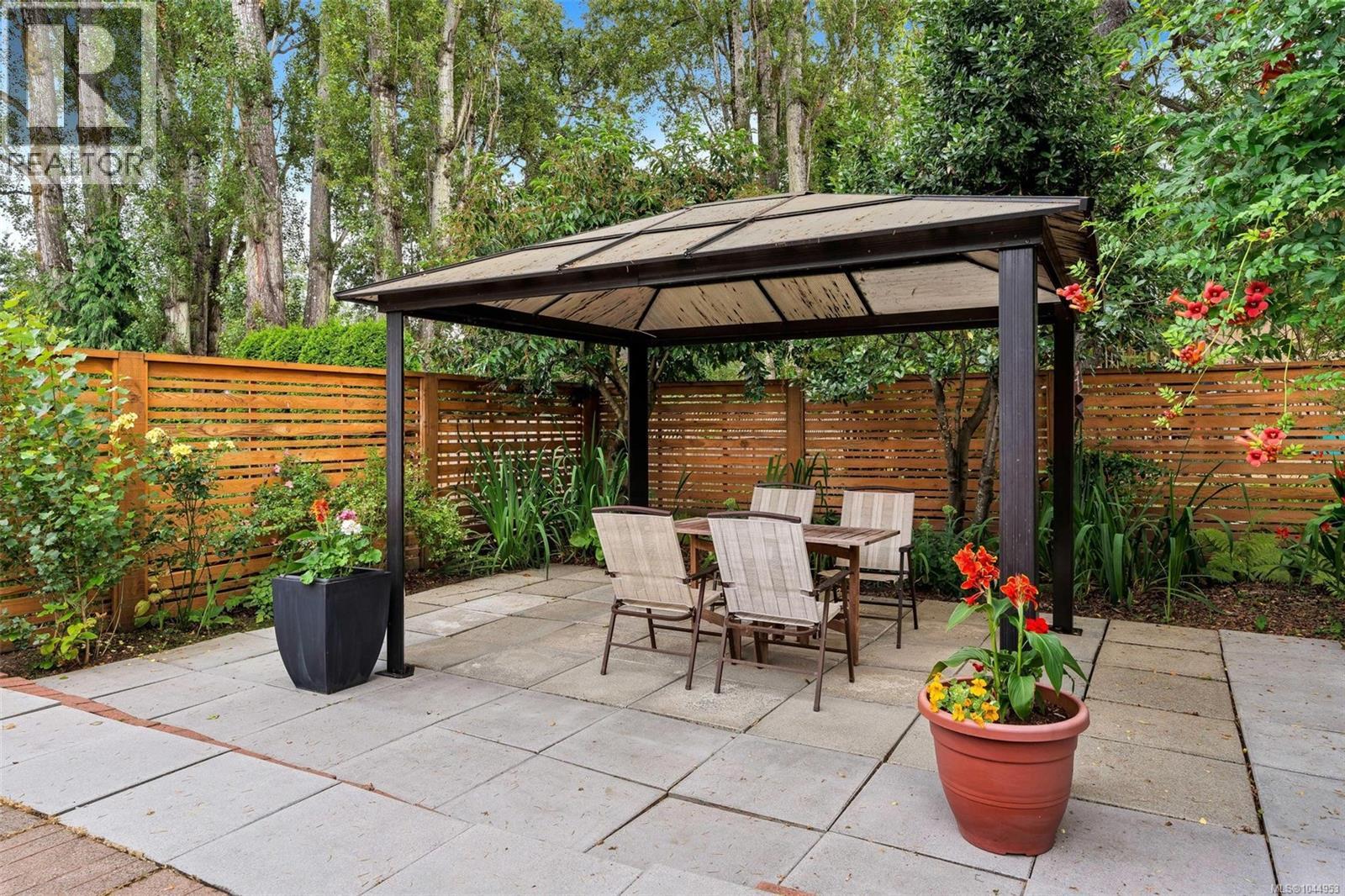 1685 Midgard Ave - Image 33