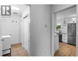 1685 Midgard Ave, Saanich, BC V8P2Y4 Photo 21