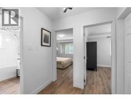 1685 Midgard Ave, Saanich, BC V8P2Y4 Photo 22