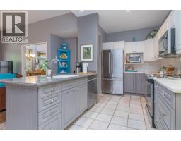 888 Lakes Blvd, Parksville, BC V9P2P8 Photo 16