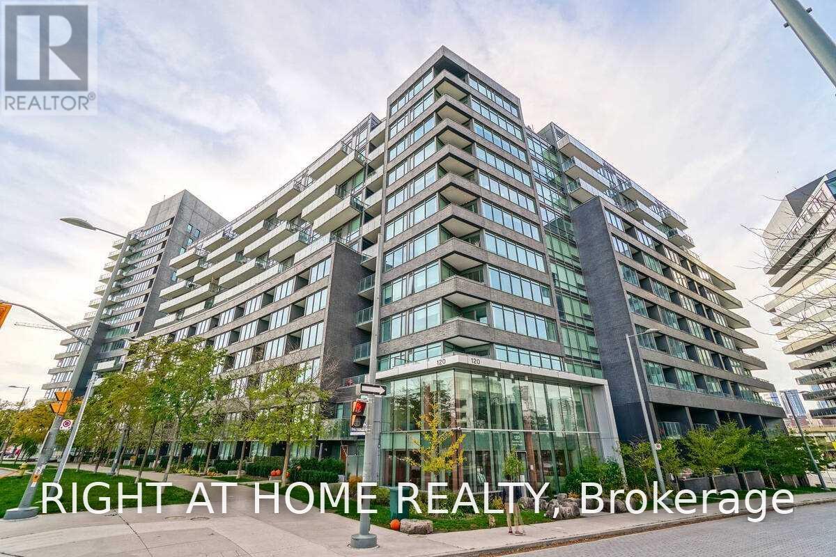 Photo of 120 Bayview Avenue