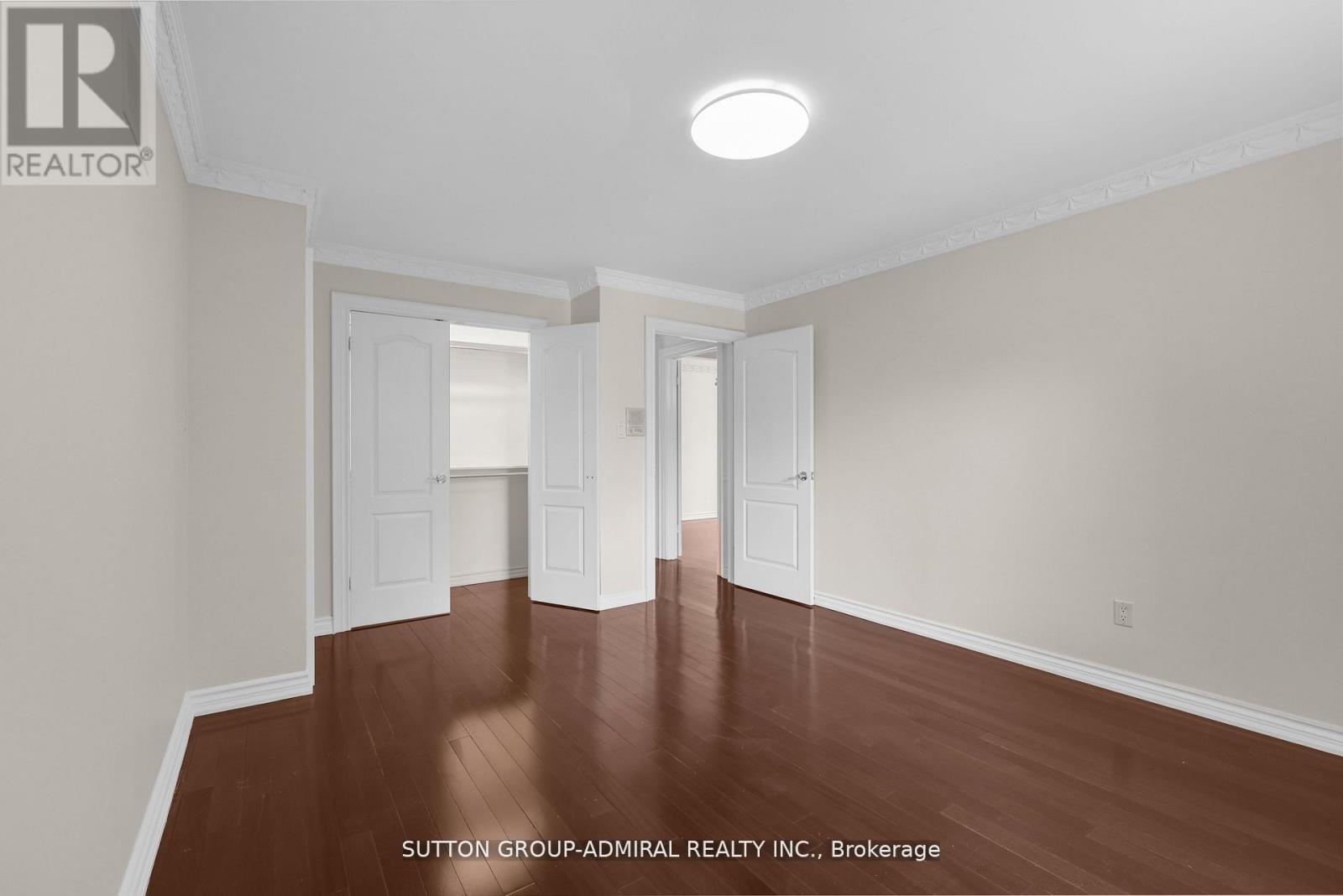 48 BERKINDALE DRIVE - 20