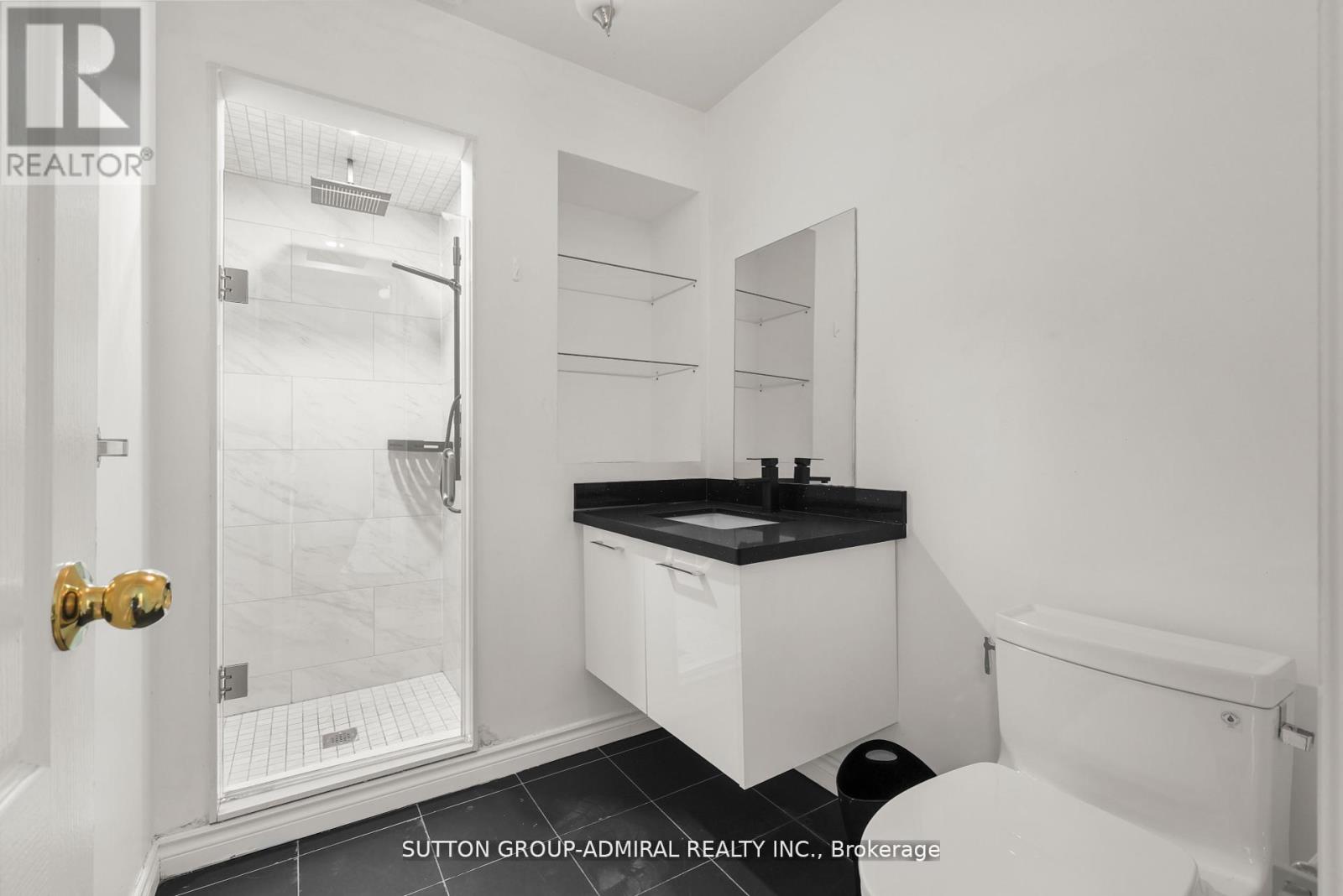 48 BERKINDALE DRIVE - 21