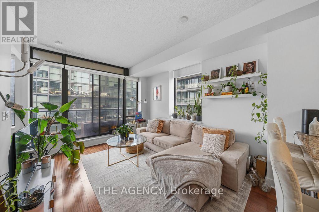 #1314 438 KING STREET W - 14