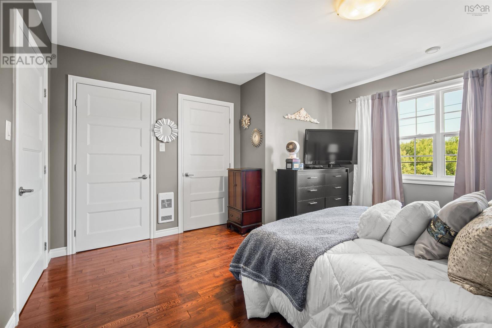 31 St. Michaels Avenue - 31