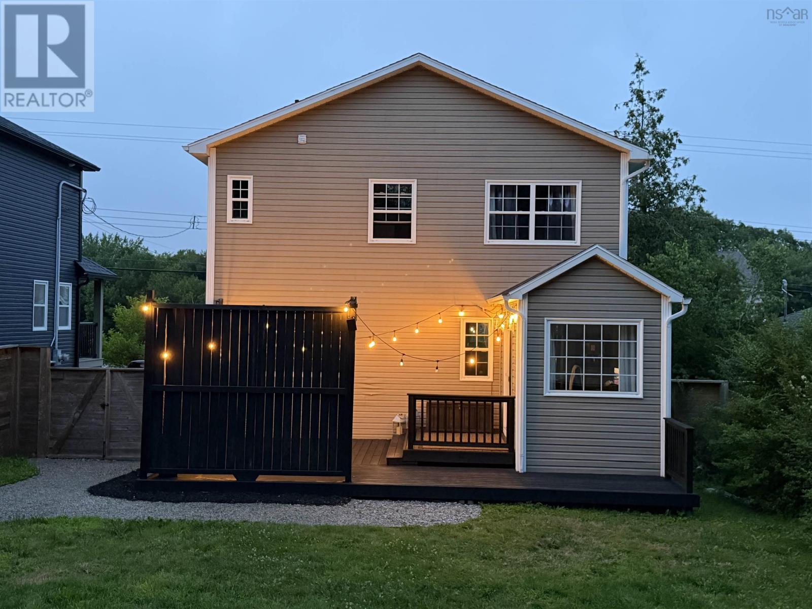 31 St. Michaels Avenue - 6