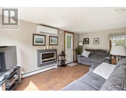 14 Lawrence Robinson Lane, Windsor Junction, NS B2T1G1 Photo 10