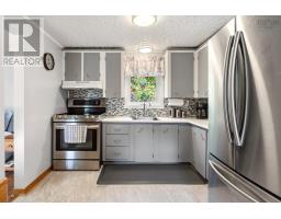 14 Lawrence Robinson Lane, Windsor Junction, NS B2T1G1 Photo 12