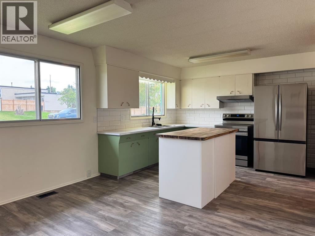 10713 105 Avenue - 6