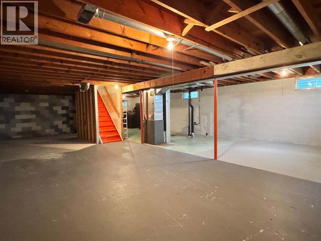 10713 105 Avenue - Image 23