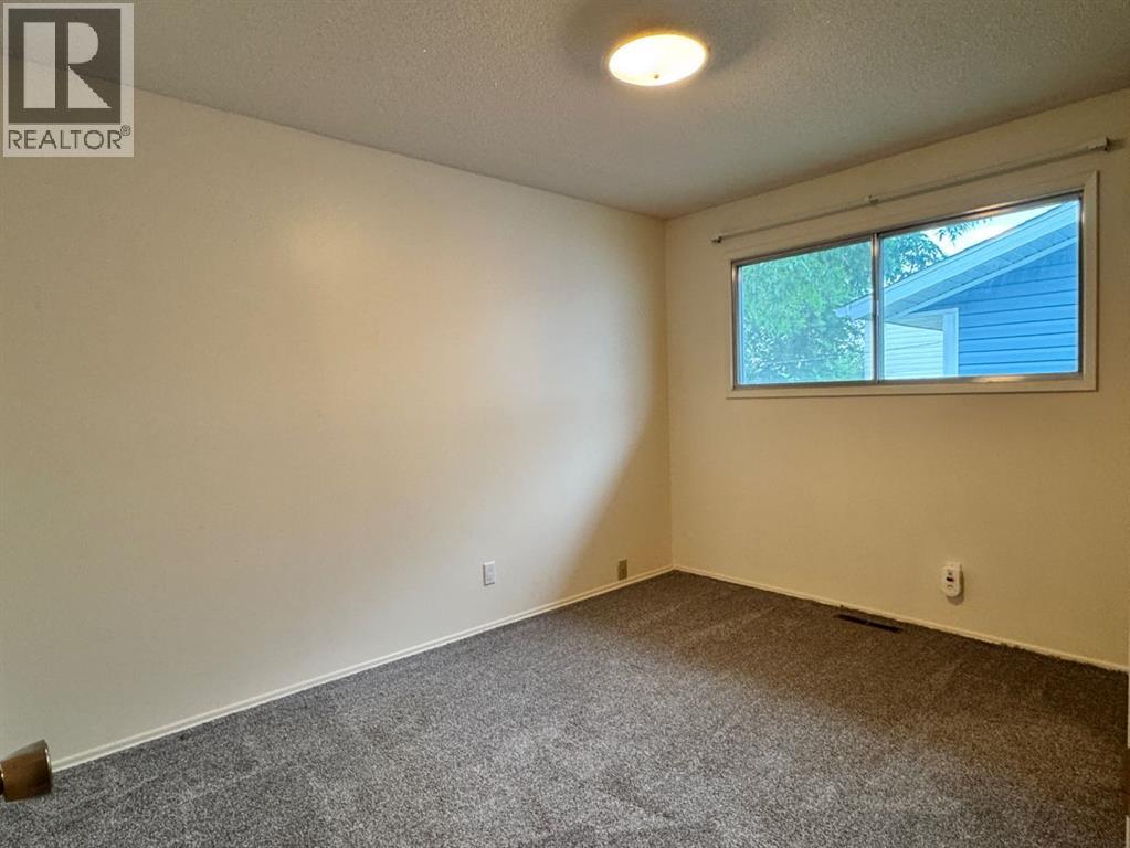 10713 105 Avenue - Image 17