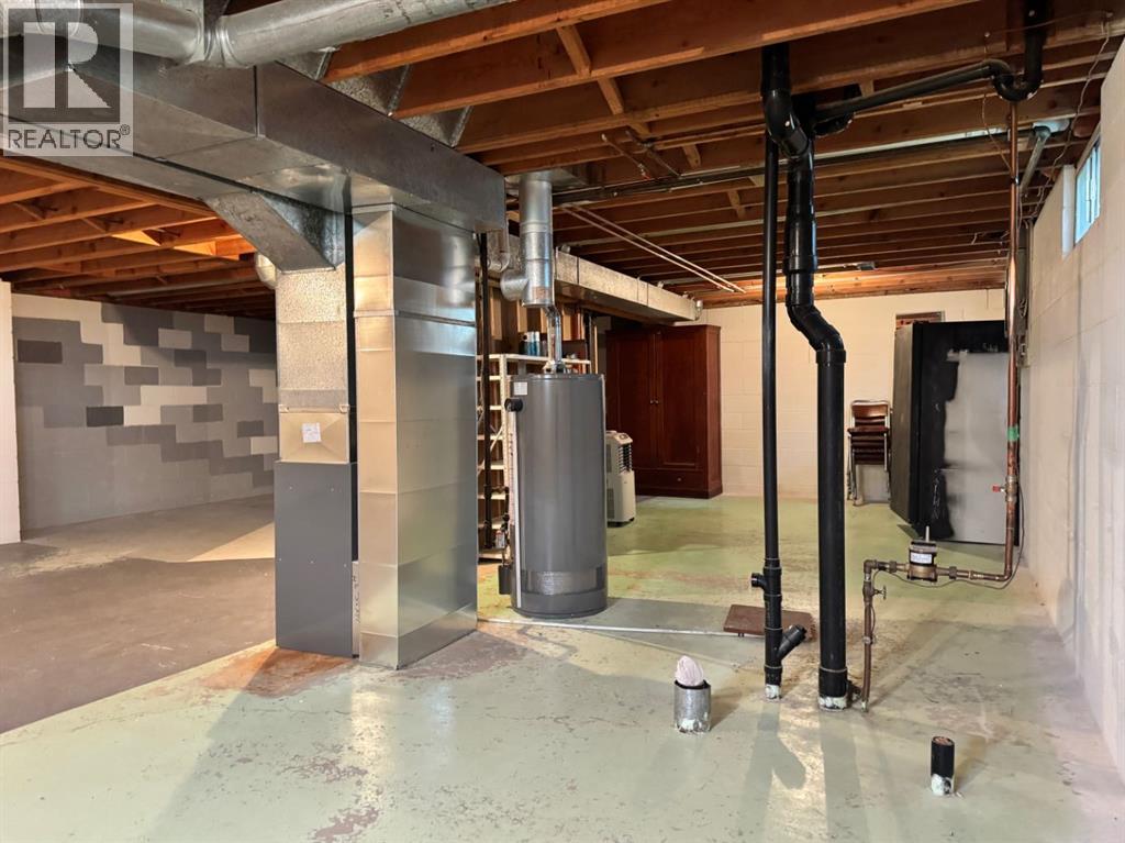 10713 105 Avenue - 25