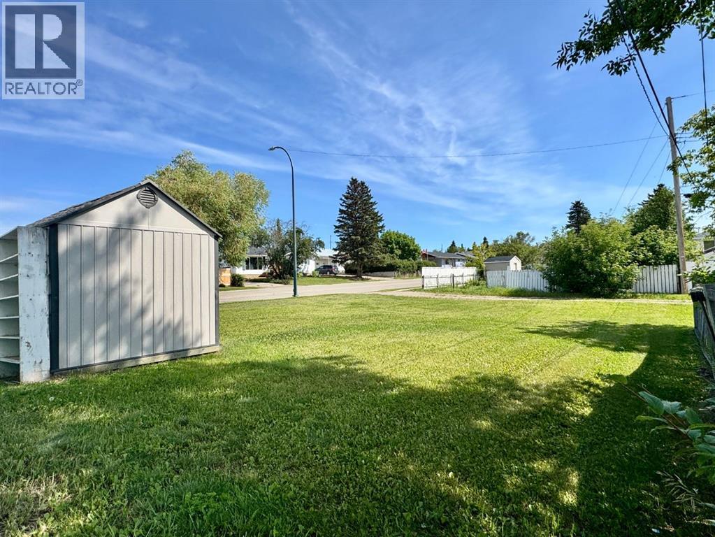 10713 105 Avenue - Image 34