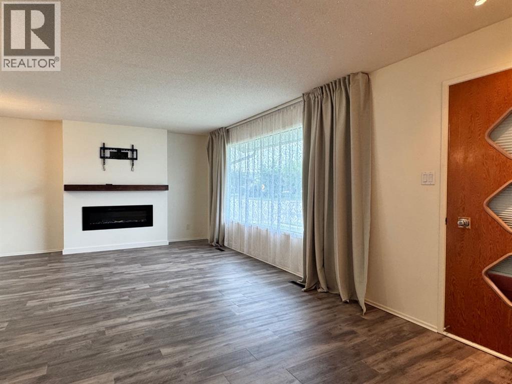 10713 105 Avenue - Image 10