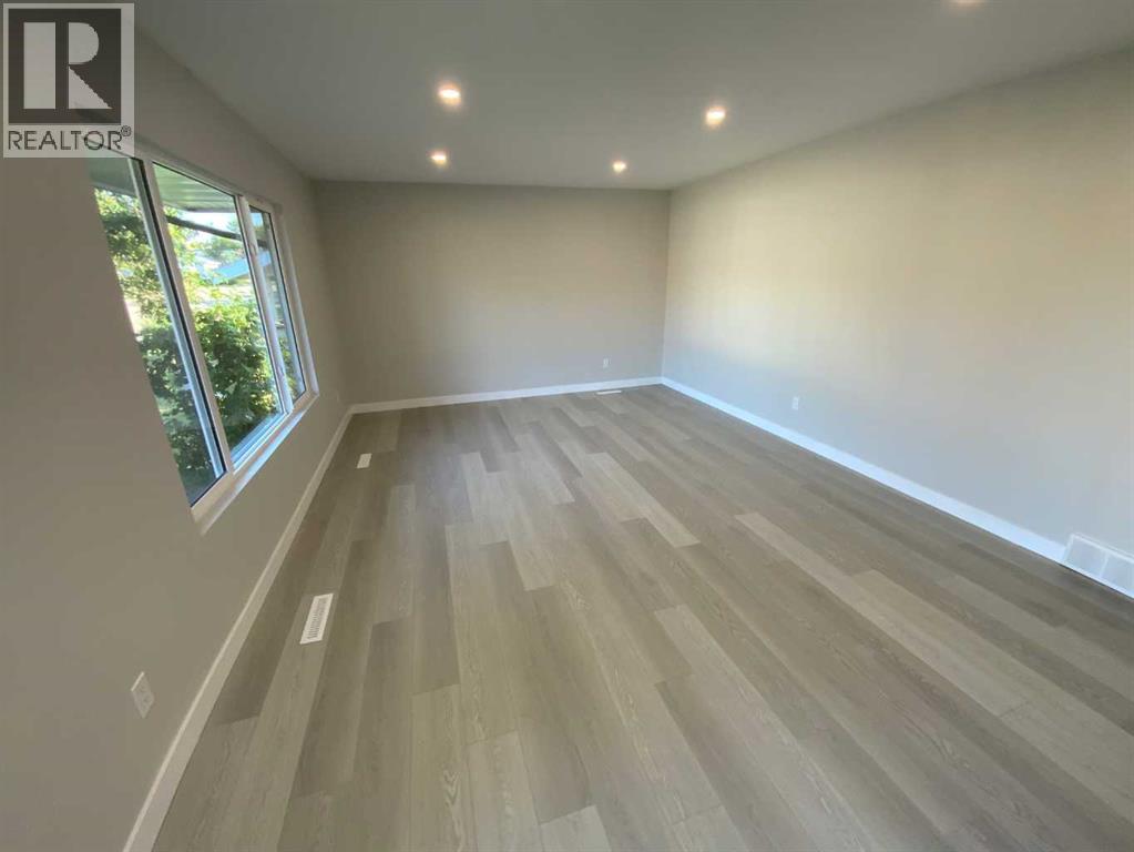325 Aberdeen Avenue - Image 9
