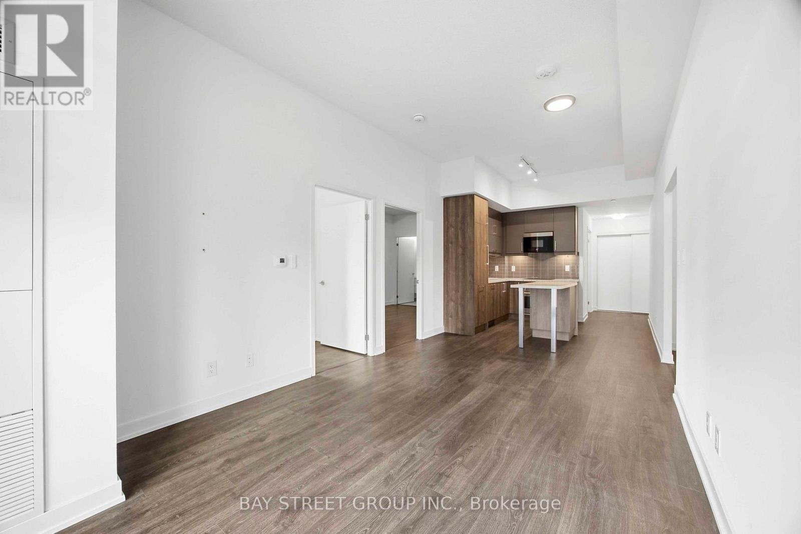 #1020 8119 BIRCHMOUNT ROAD - 5