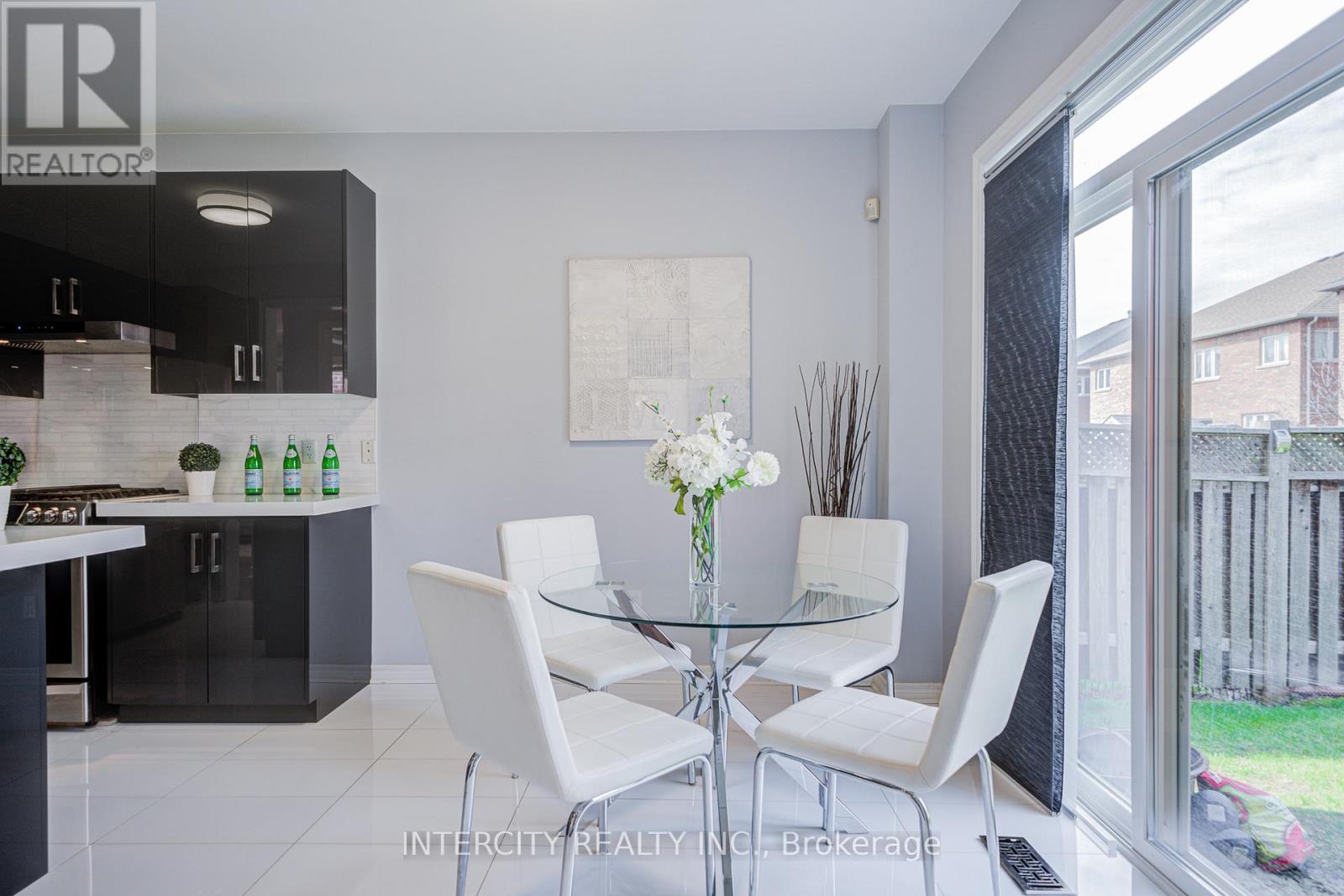 86 PRINCESS DIANA DRIVE - 18
