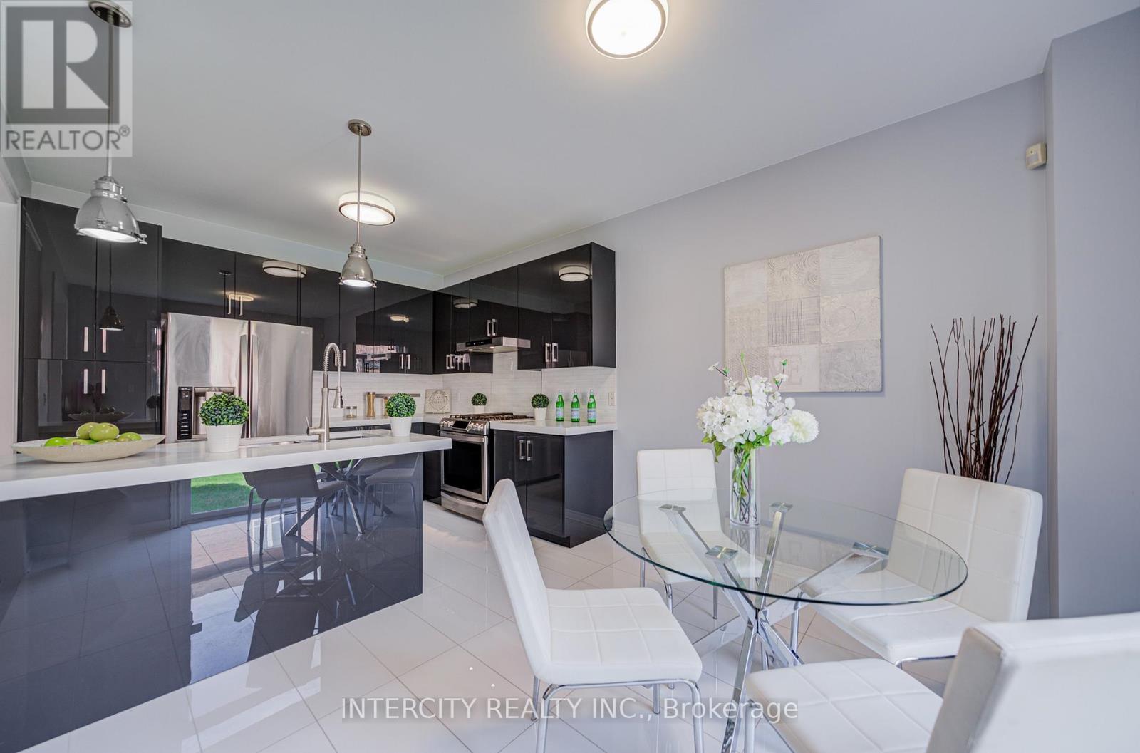 86 PRINCESS DIANA DRIVE - Image 20