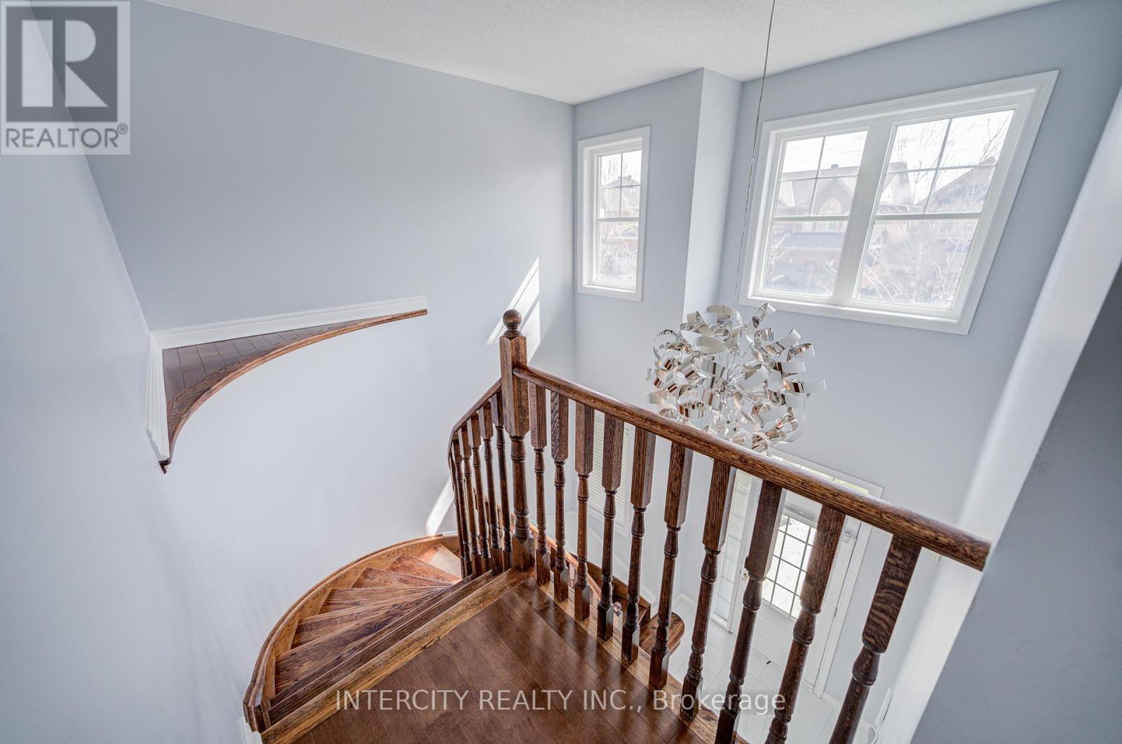 86 PRINCESS DIANA DRIVE - 29