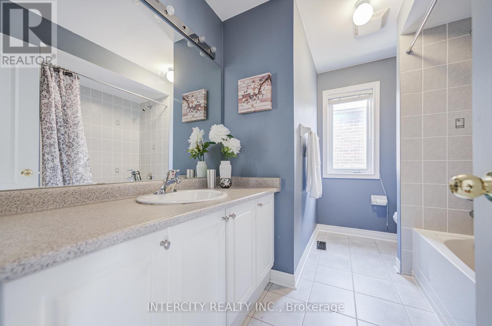 86 PRINCESS DIANA DRIVE - Image 37