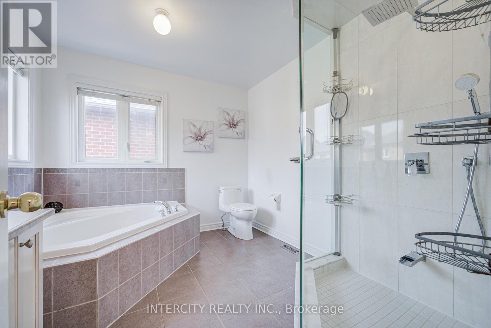 86 PRINCESS DIANA DRIVE - 44
