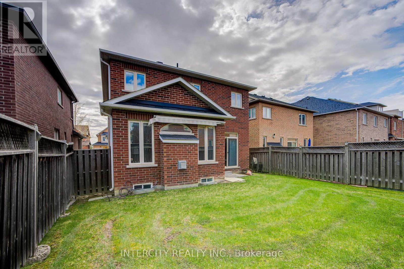 86 PRINCESS DIANA DRIVE - 49