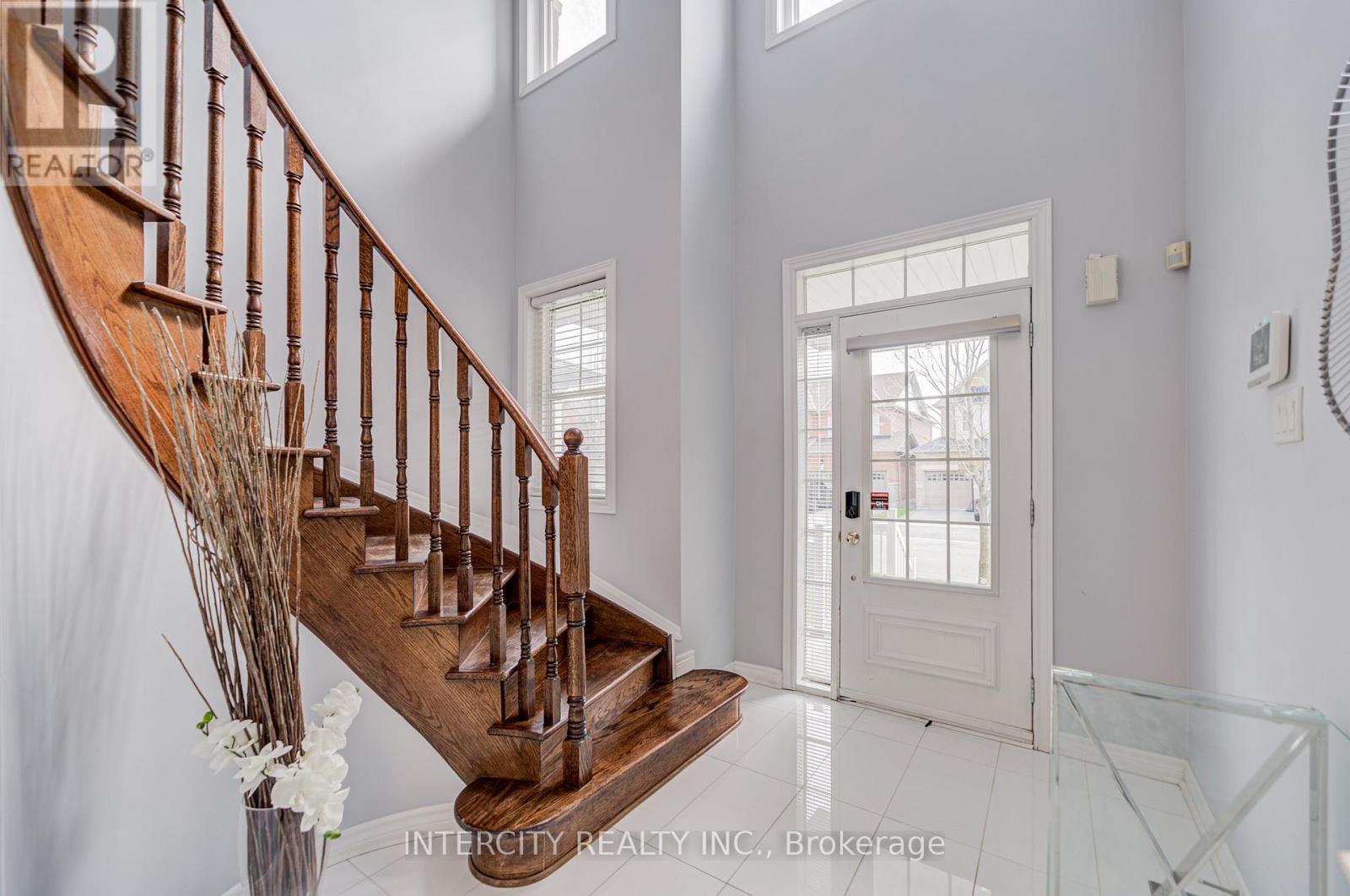 86 PRINCESS DIANA DRIVE - 5