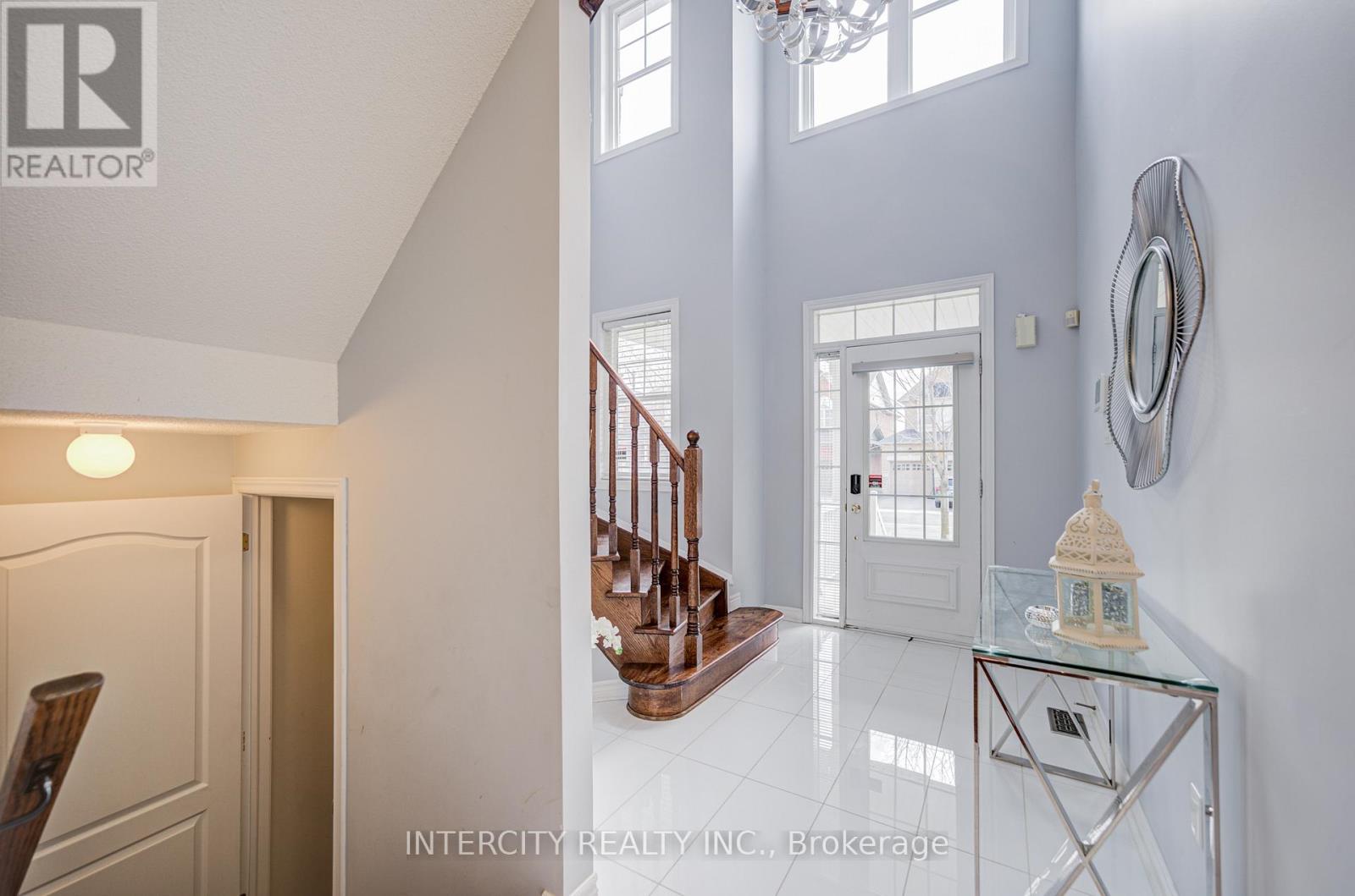 86 PRINCESS DIANA DRIVE - 8