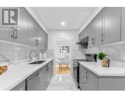 8 - 16 Woodglen Way, Markham, ON L3R3A8 Photo 12