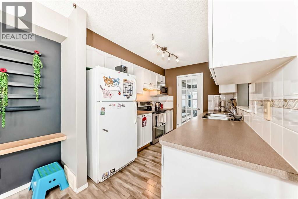 112 Country Village Cape NE - 10