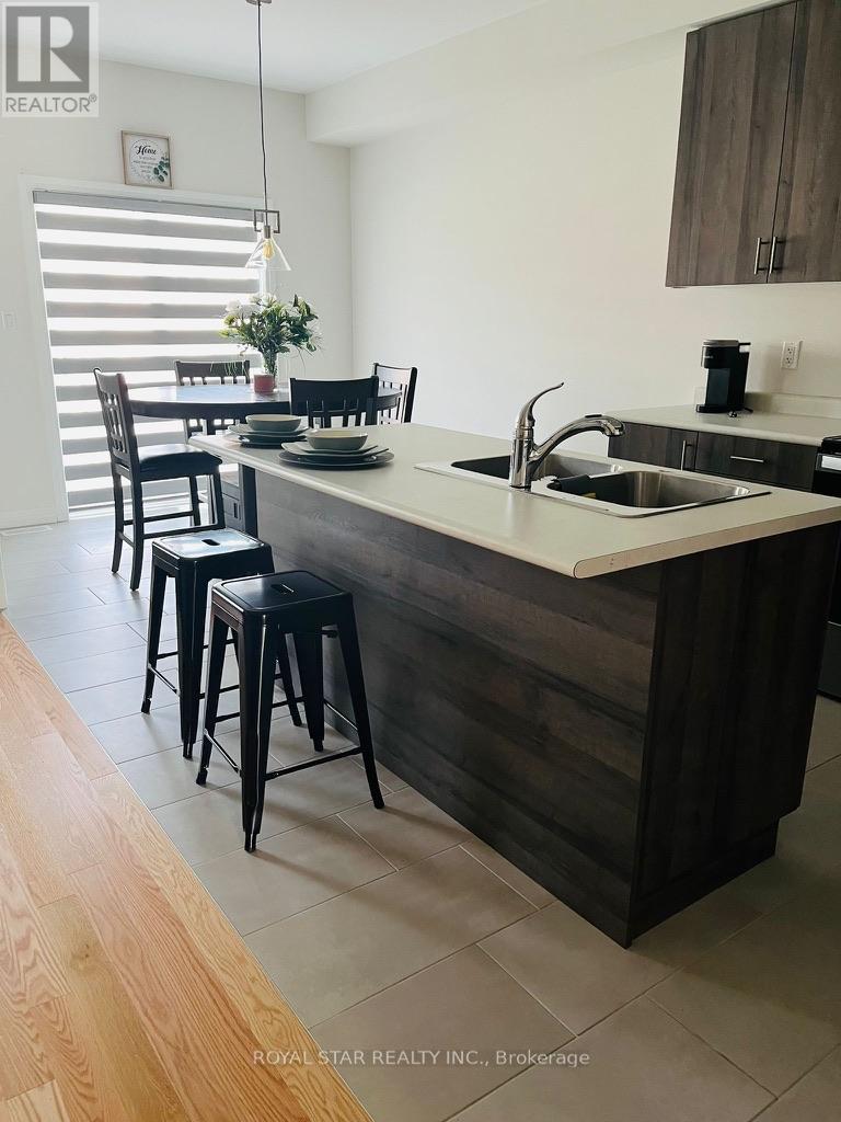 7 FEDERICA CRESCENT - 5