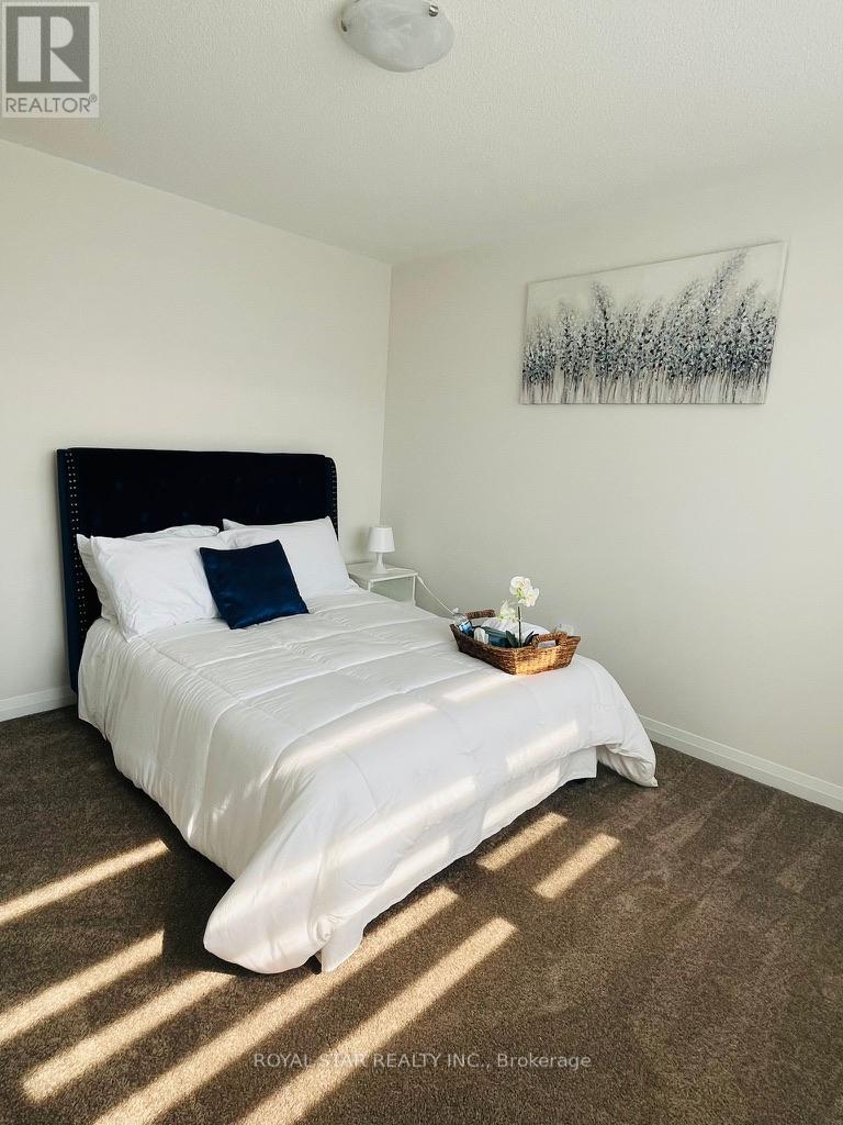 7 FEDERICA CRESCENT - 8