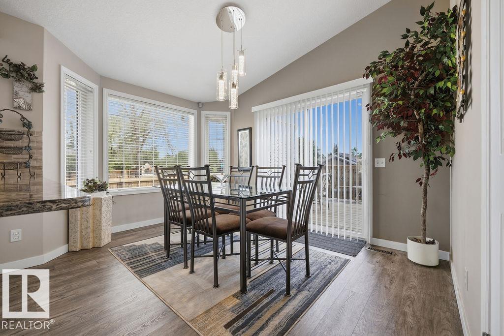 28 NORFOLK CL - Image 13