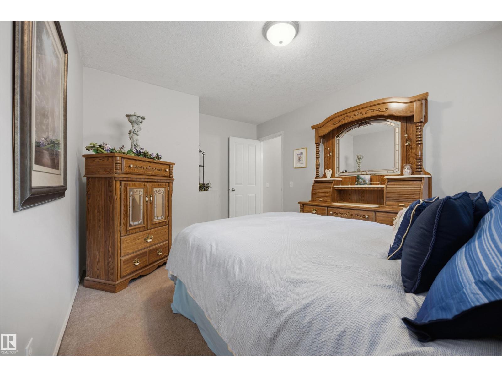 28 NORFOLK CL - Image 22