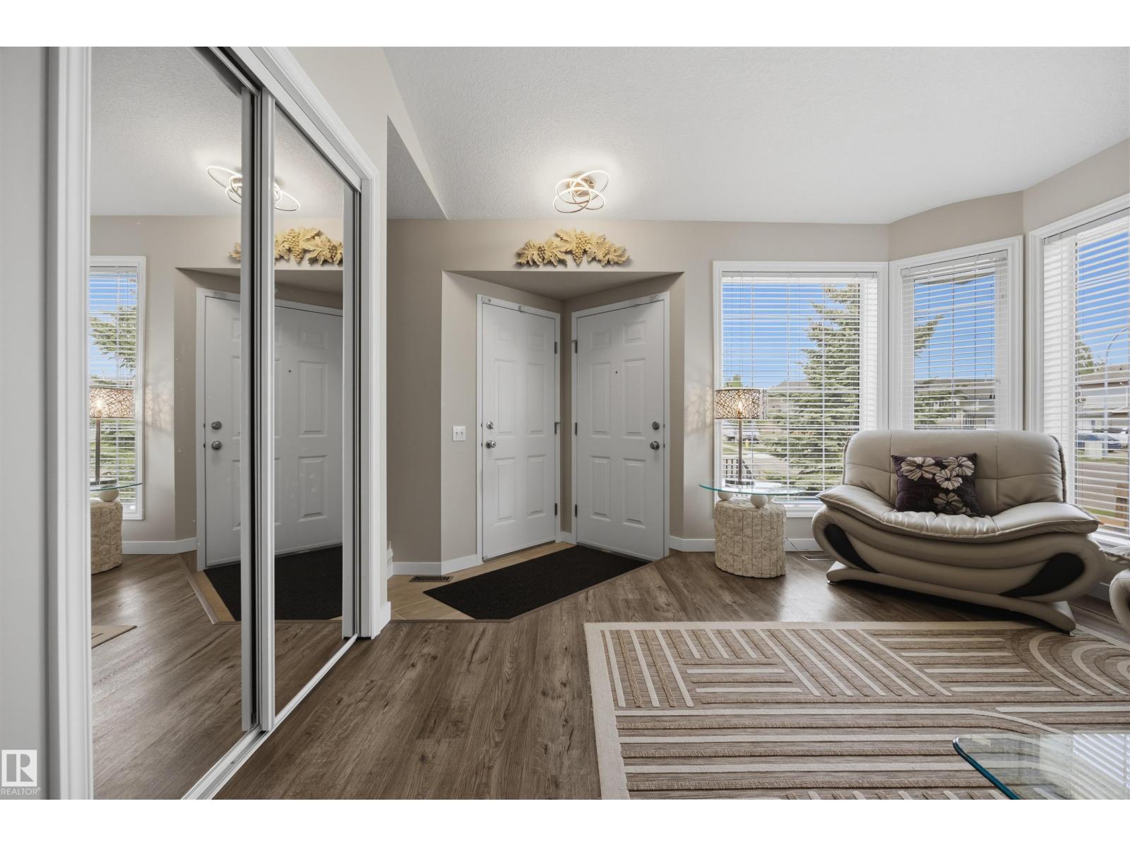 28 NORFOLK CL - Image 5