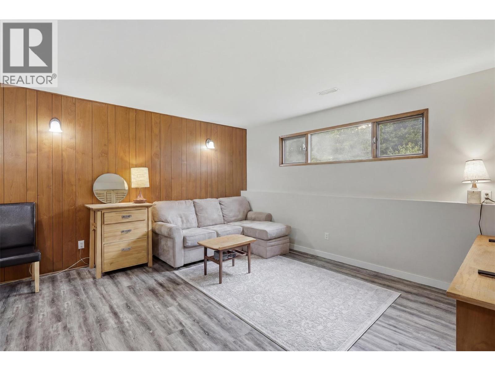 216 MCLURE FERRY Road - 32