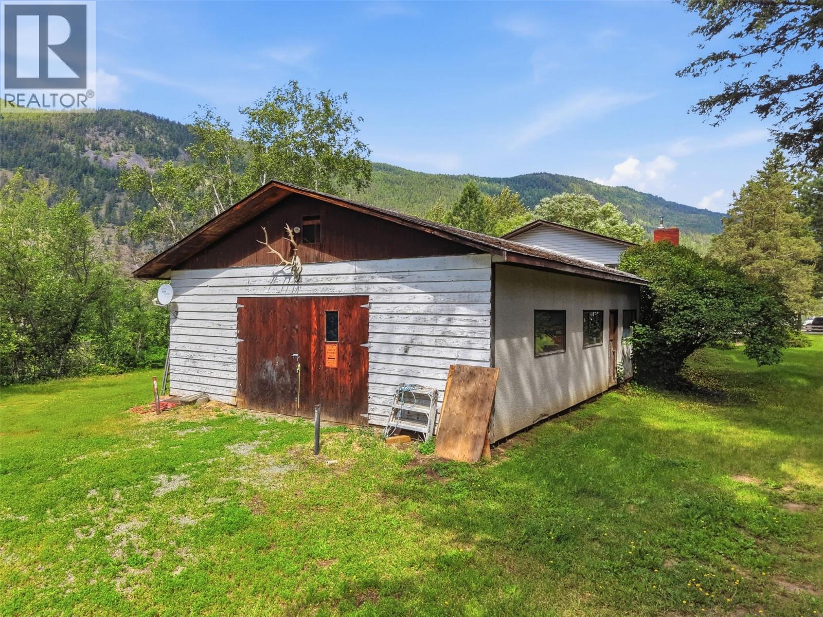 216 MCLURE FERRY Road - 63