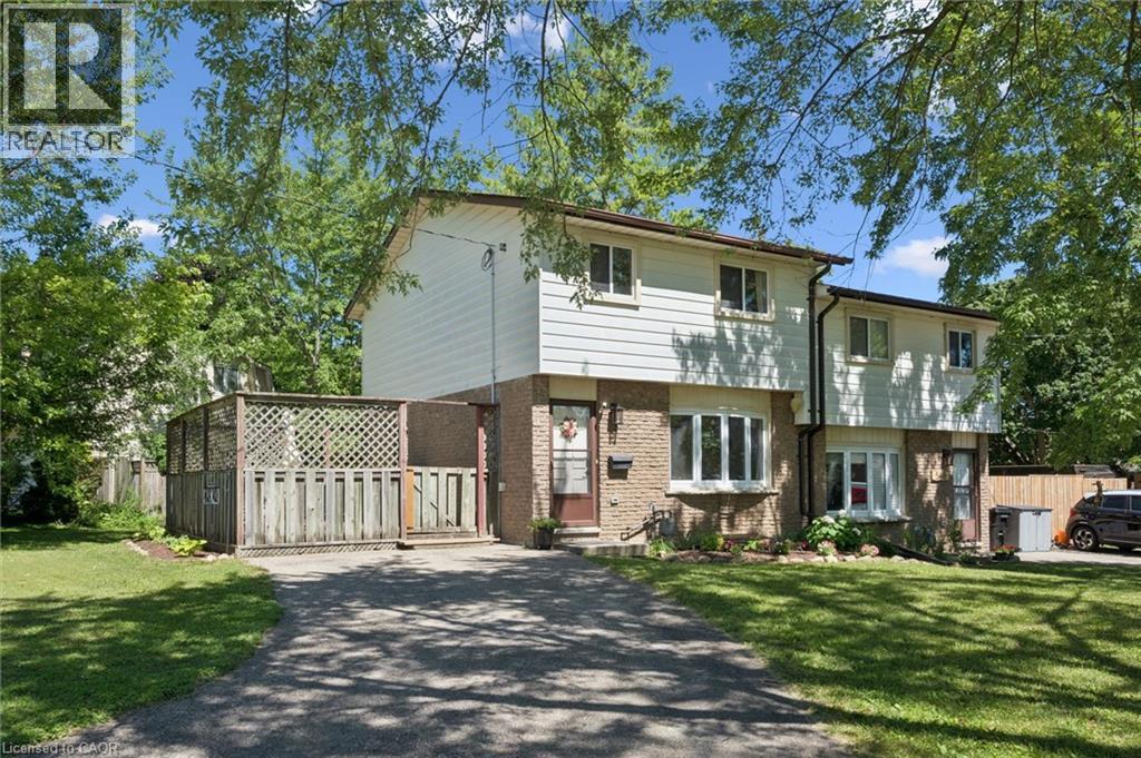 54 ELLIS Crescent Unit# A — photo 3