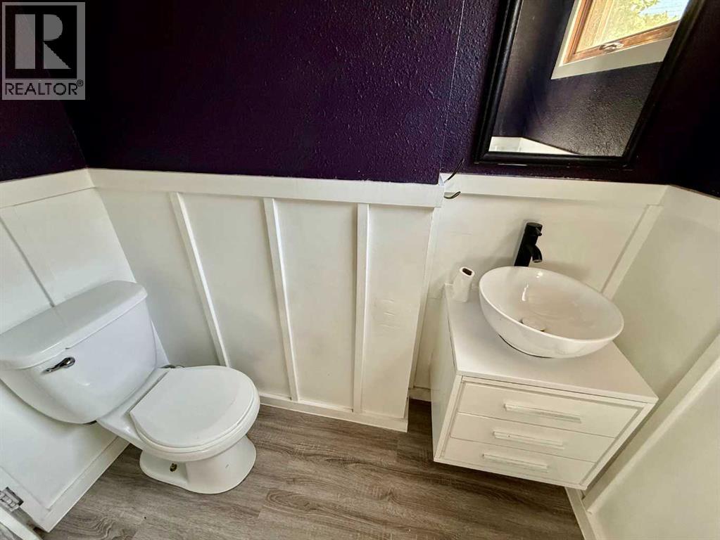 5228 48 Street - Image 10