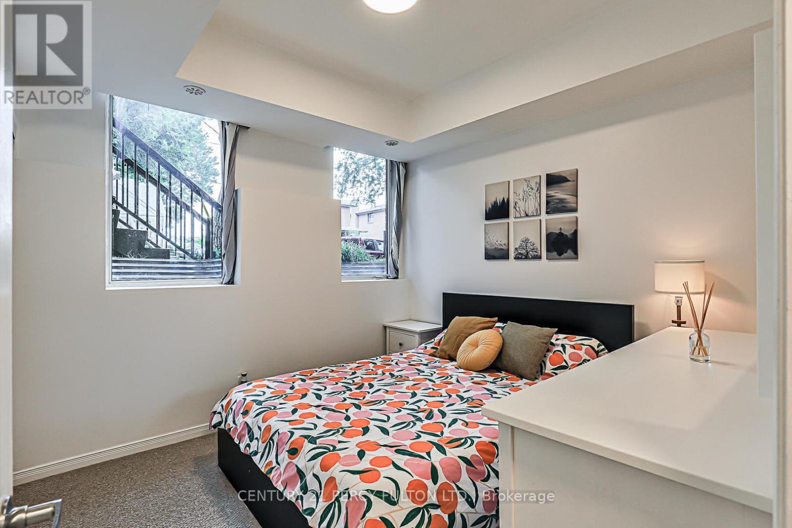#7 68 WINSTON PARK BOULEVARD - 31