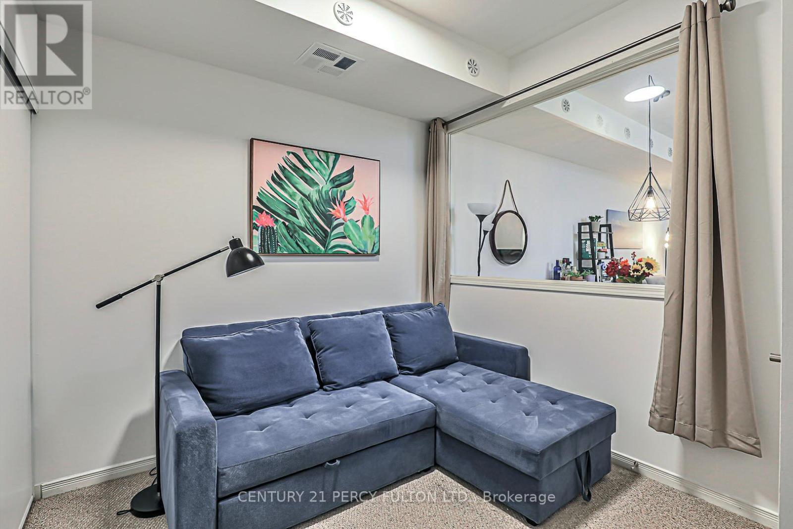 #7 68 WINSTON PARK BOULEVARD - 38