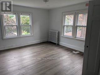 73 TALBOT STREET N - 13