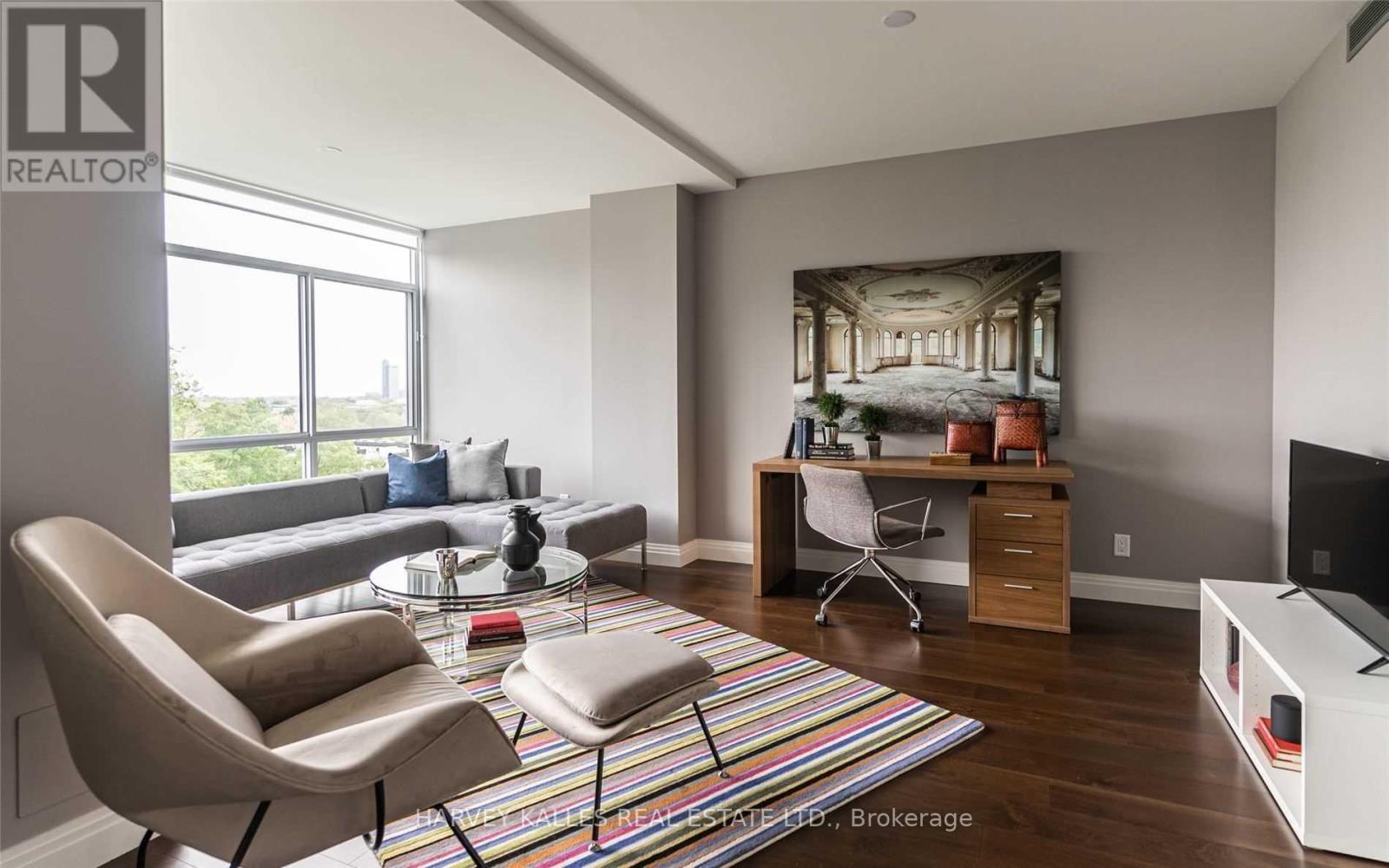 #320 1 BENVENUTO PLACE - 16